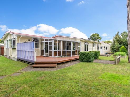8 Ruapae Grove, Trentham