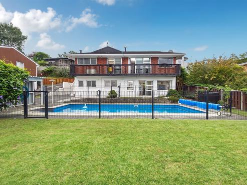 129 Glamorgan Drive, Torbay