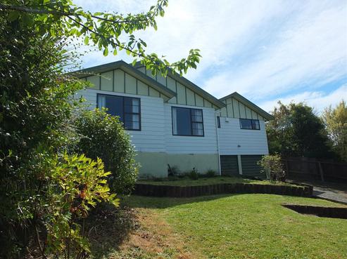 15 Onslow Street, West End