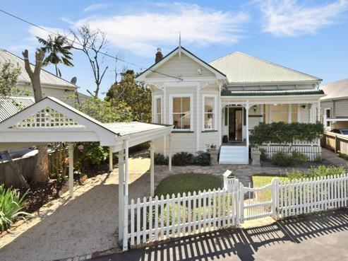111 Queen Street, Northcote Point