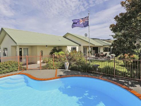 77 Kensington Drive, Taradale