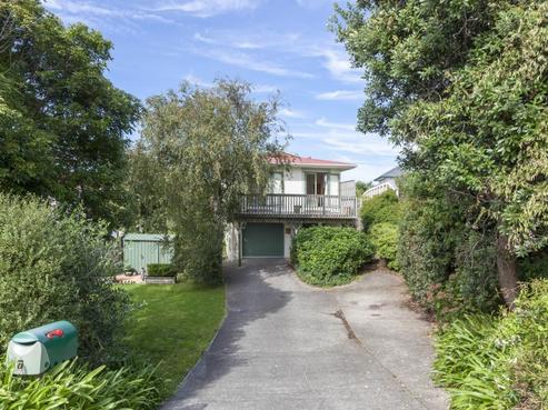 7 Tui Road, Raumati Beach