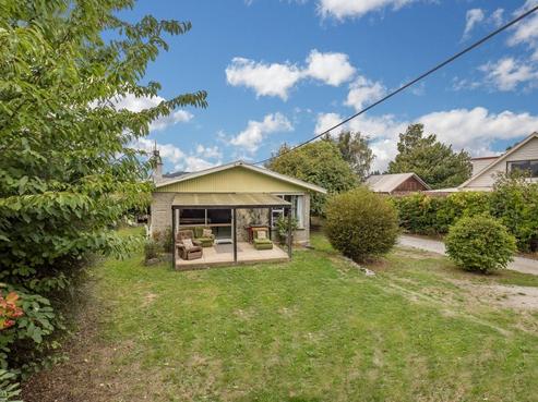 121 Totara Terrace, Wanaka