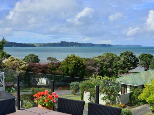 4 Moana Terrace, Snells Beach