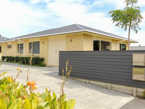 17 Plympton Street, Brooklands