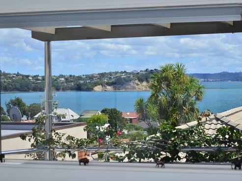17B Beach Road, Manly
