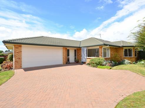 11 Milbrook Place, Chartwell