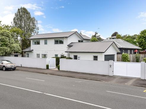 562 River Road, Fairfield