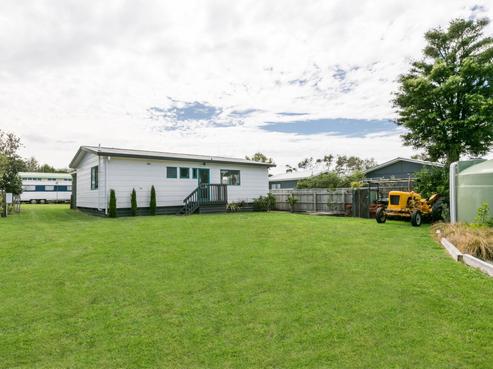 6 Airini Road, Waimarama