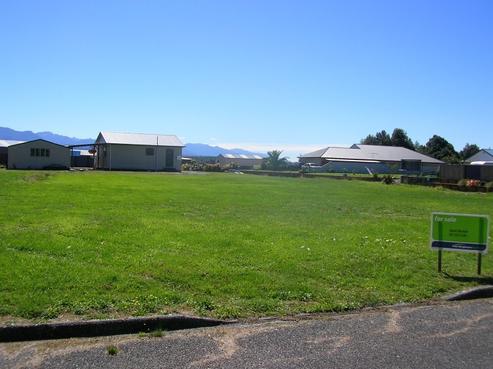 1 Pukaki Avenue, Ngahere