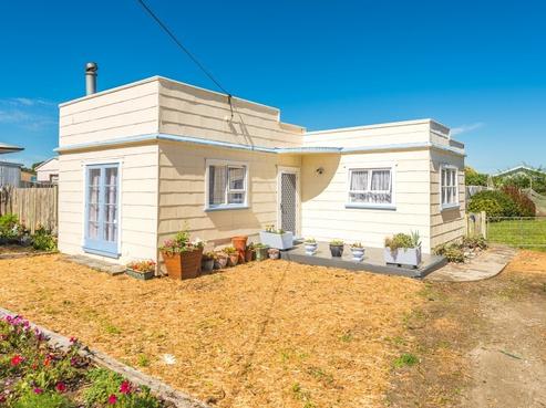 101 Cornfoot Street, Castlecliff