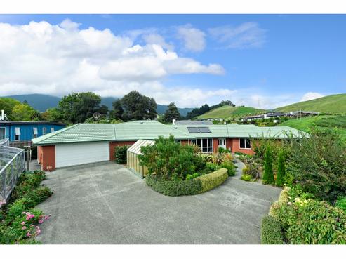 58 Ngawhatu Road, Stoke