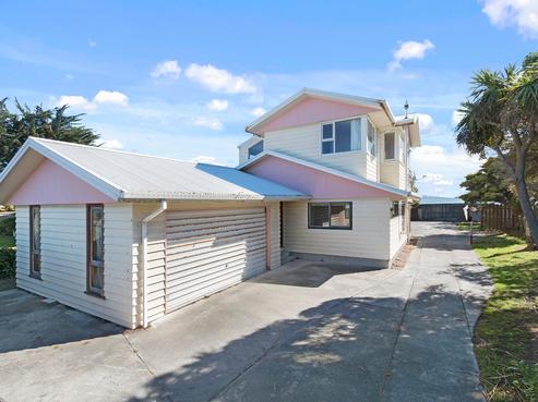 22 Rocking Horse Road, Southshore