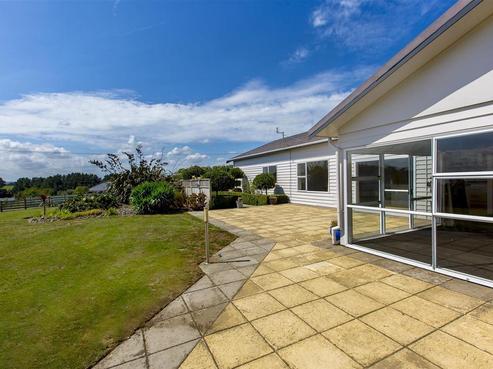 21 Mason Road, Hawera