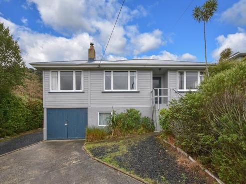 105 Manapouri Street, Maia