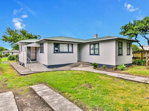 18 Martin Road, Manurewa