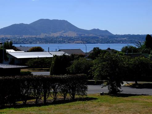 8 Cherry Lane, Acacia Bay