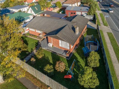 1 Larch Street, Victoria