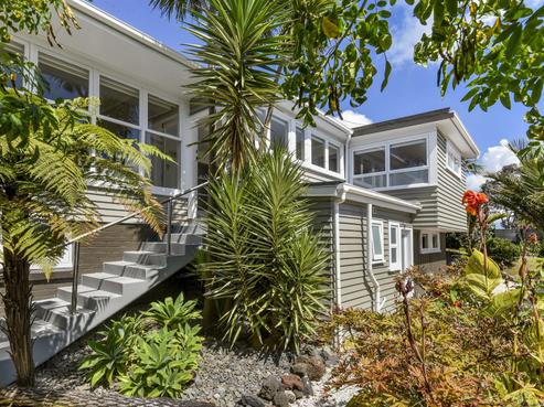 7 Opua Street, Belmont