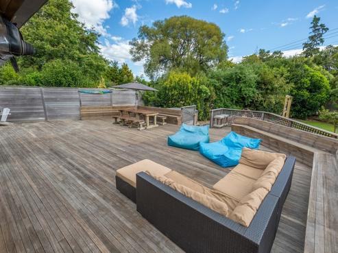 50 Neale Avenue, Stoke