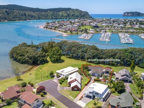 105 Awarua Place, Whangamata