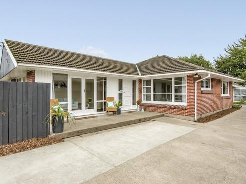 1/133 Waimairi Road, Ilam