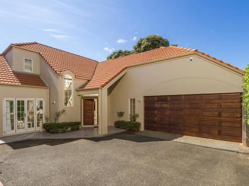 2/1 Rangitoto Terrace, Milford