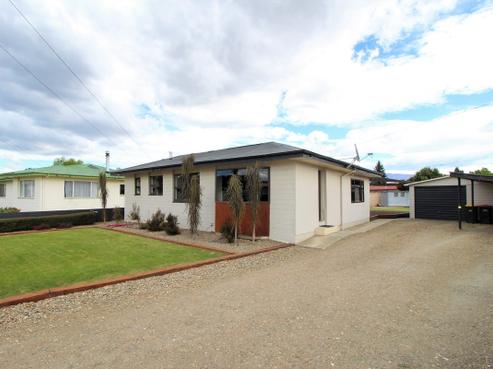 8 Winston Place, Alexandra