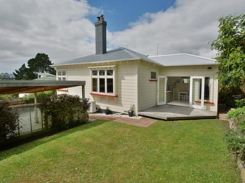 35 Clyde Street, Roseneath