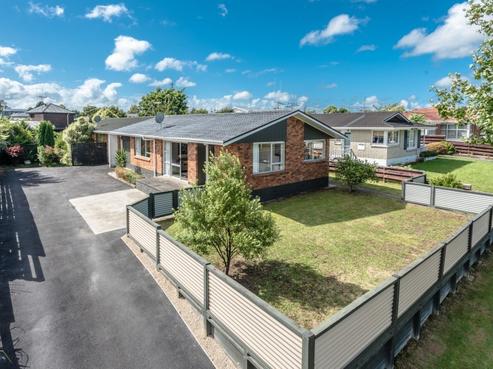 28A Howell Avenue, Riverlea