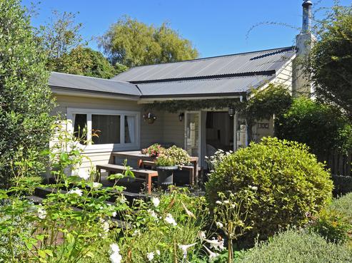 214 Main Street, Greytown