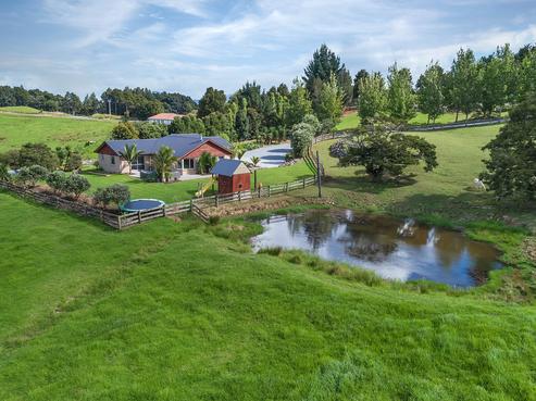 237 Snooks Road, Maungatapere