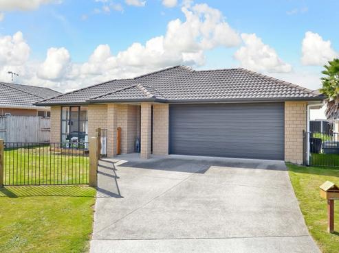 44 Parkside Drive, Huntington