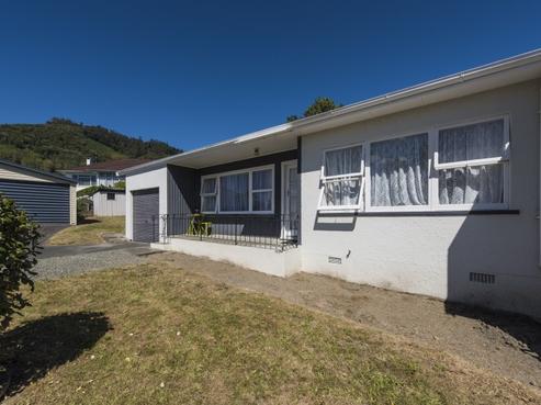 3/99 Tipahi Street, Nelson South