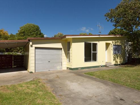 17 Sunshine Avenue, Paraparaumu
