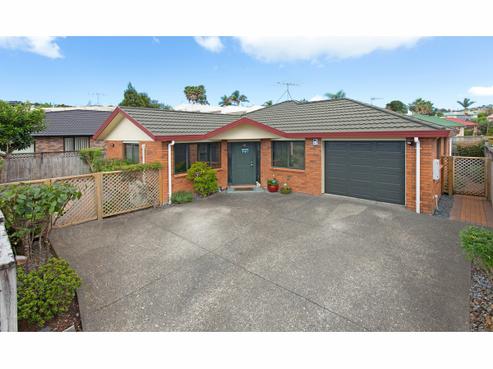 32 Red Hibiscus Road, Stanmore Bay