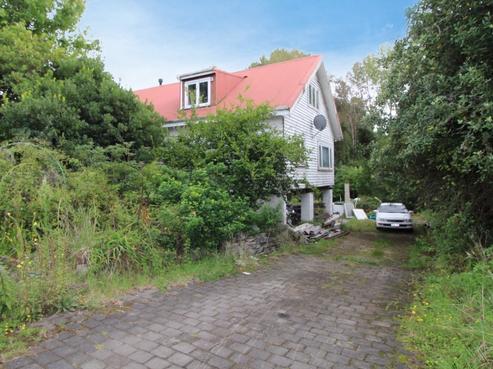 1623 River Road, Broadlands Forest