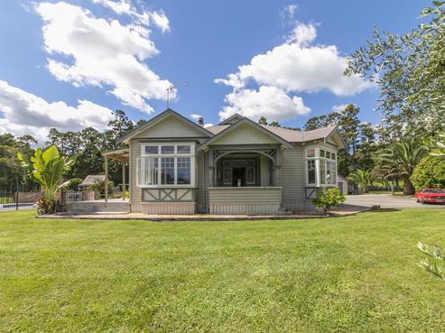 18 Farrand Road, Kumeu