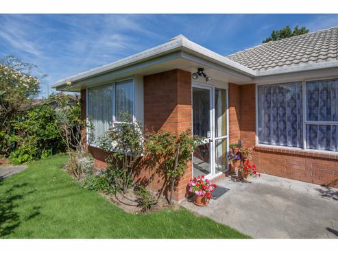 2/125 Hawthornden Road, Avonhead