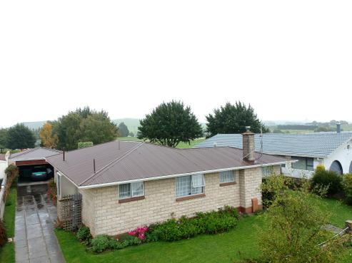7 Whitestone Crescent, Weston