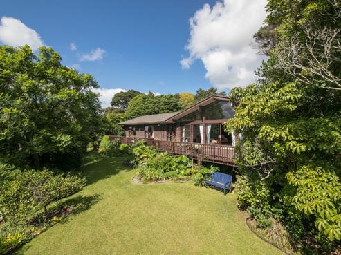 22 Atarua Gardens, Waiatarua