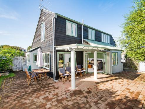8 Stoneleigh Court, Sunnynook