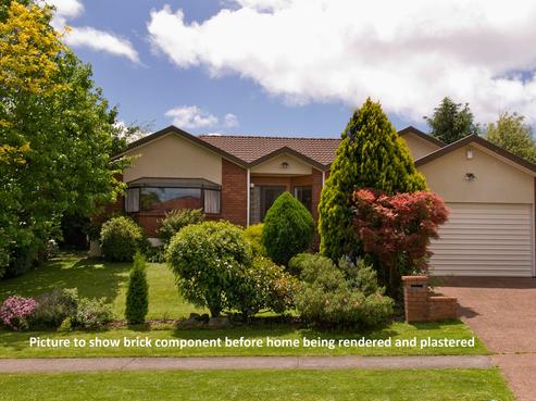 16 Bob Charles Drive, Golflands