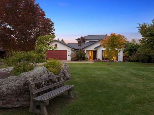 28 Holden Avenue, Holdens Bay