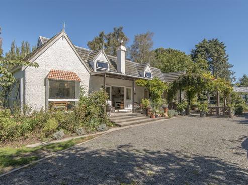 273 Plaskett Road, Fernside