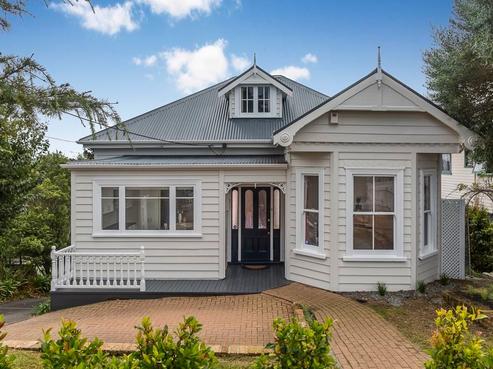 148A Sunset Road, Unsworth Heights