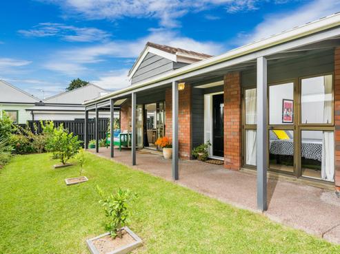 3/136 Calliope Road, Stanley Point