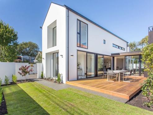 16 Roa Road, Fendalton