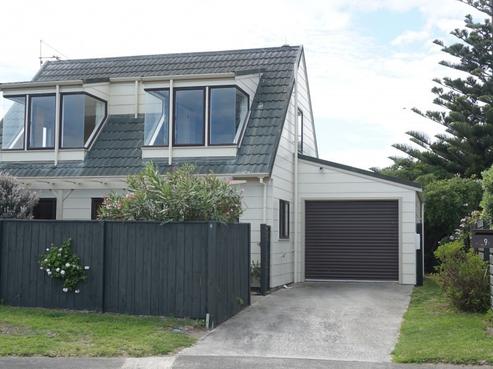 9 Scott Avenue, Otaki Beach