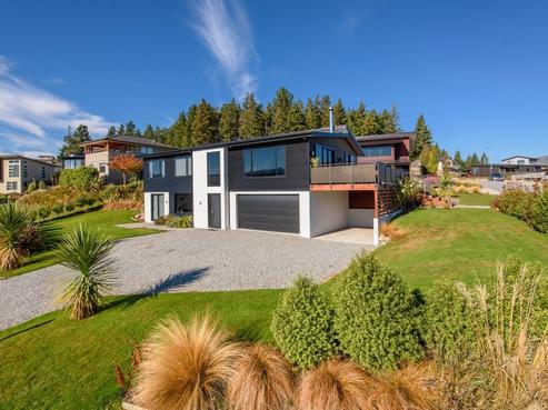 12 Farrant Drive, Wanaka